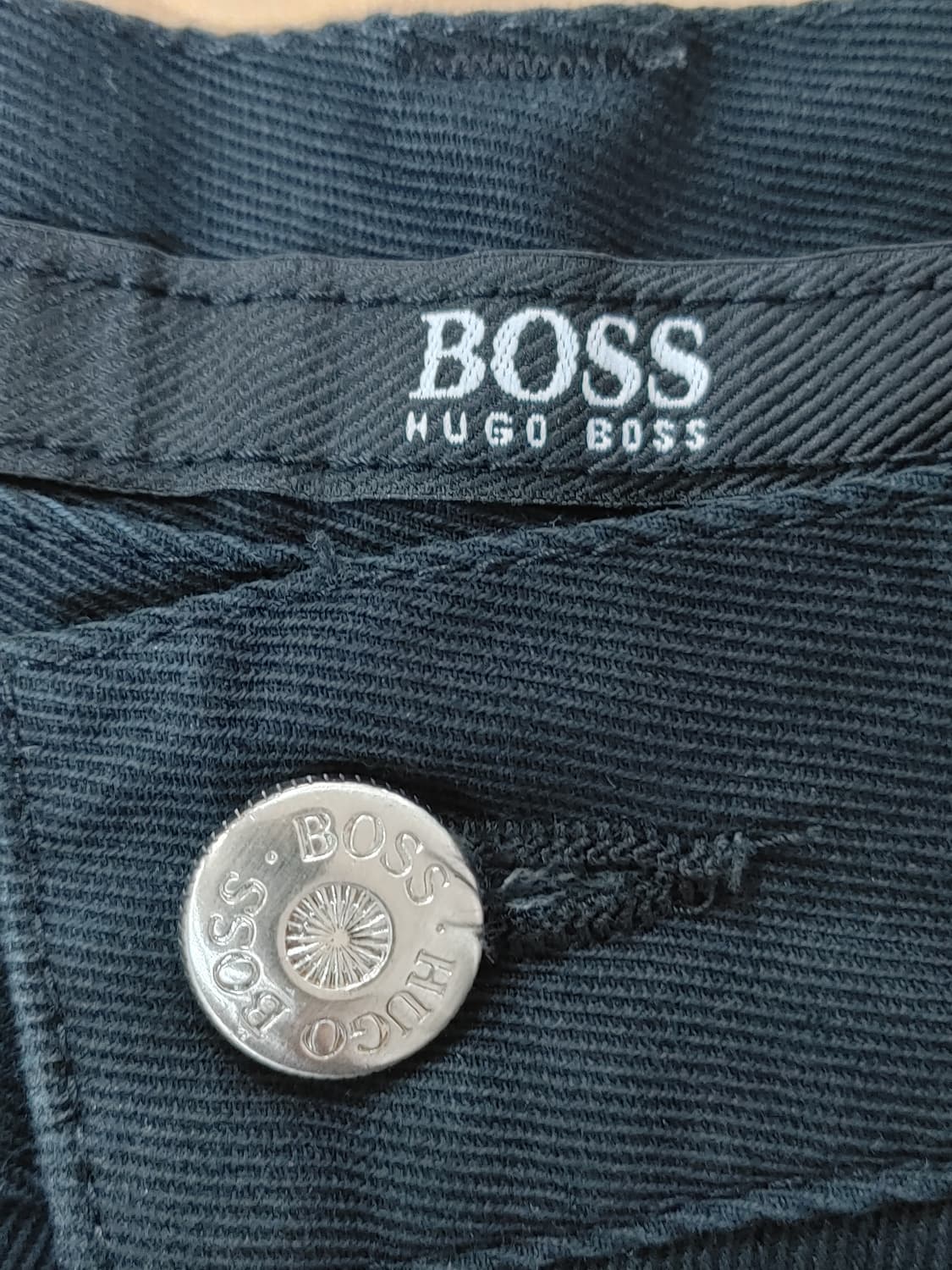 HUGO BOSS 휴고보스 남성 일자 와이드핏 블랙진 상품이미지4