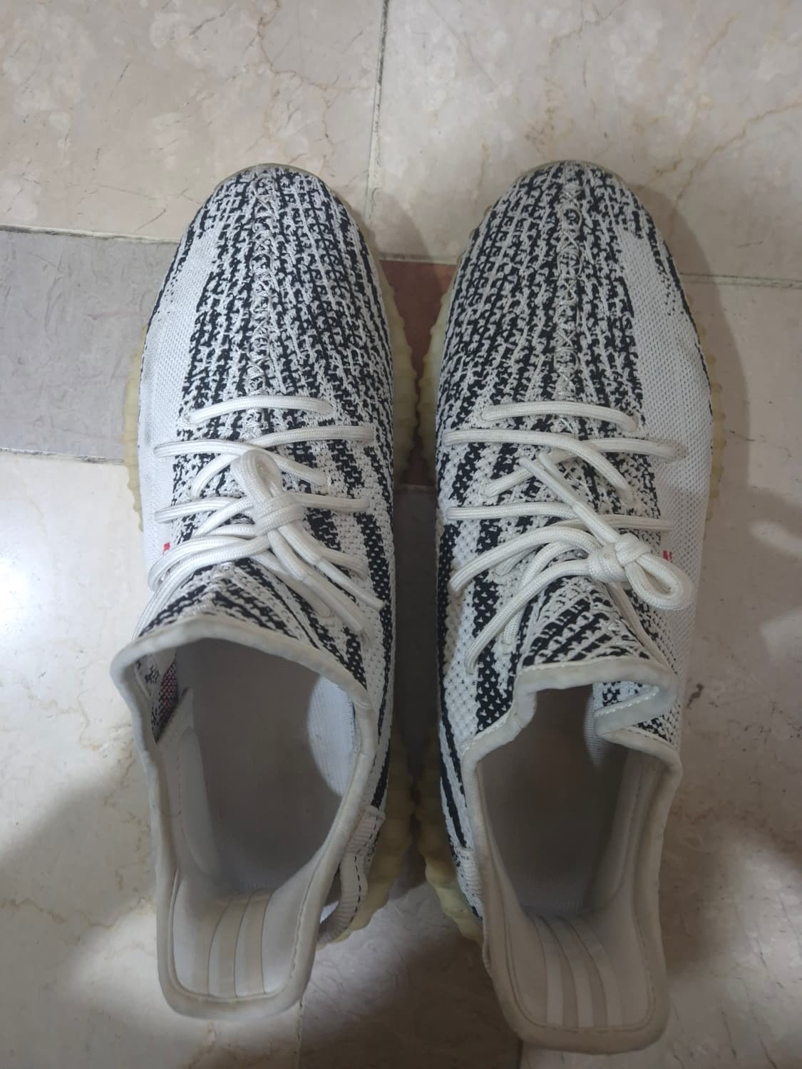 아디다스 이지부스트 350 V2 지브라 us12(300) 상품이미지2