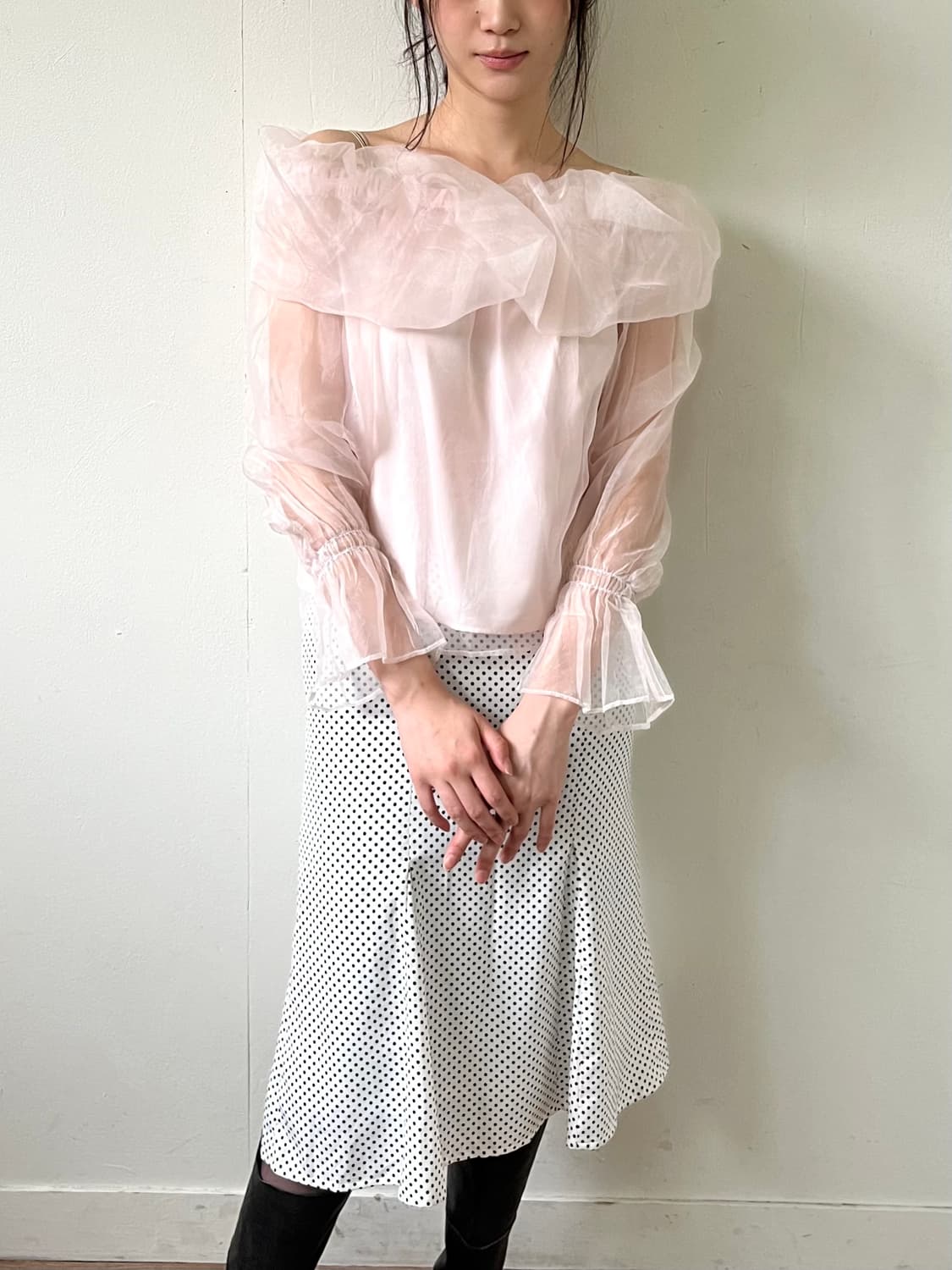 NICE CLAUP 핑크 쉬폰 오픈숄더 상품이미지3