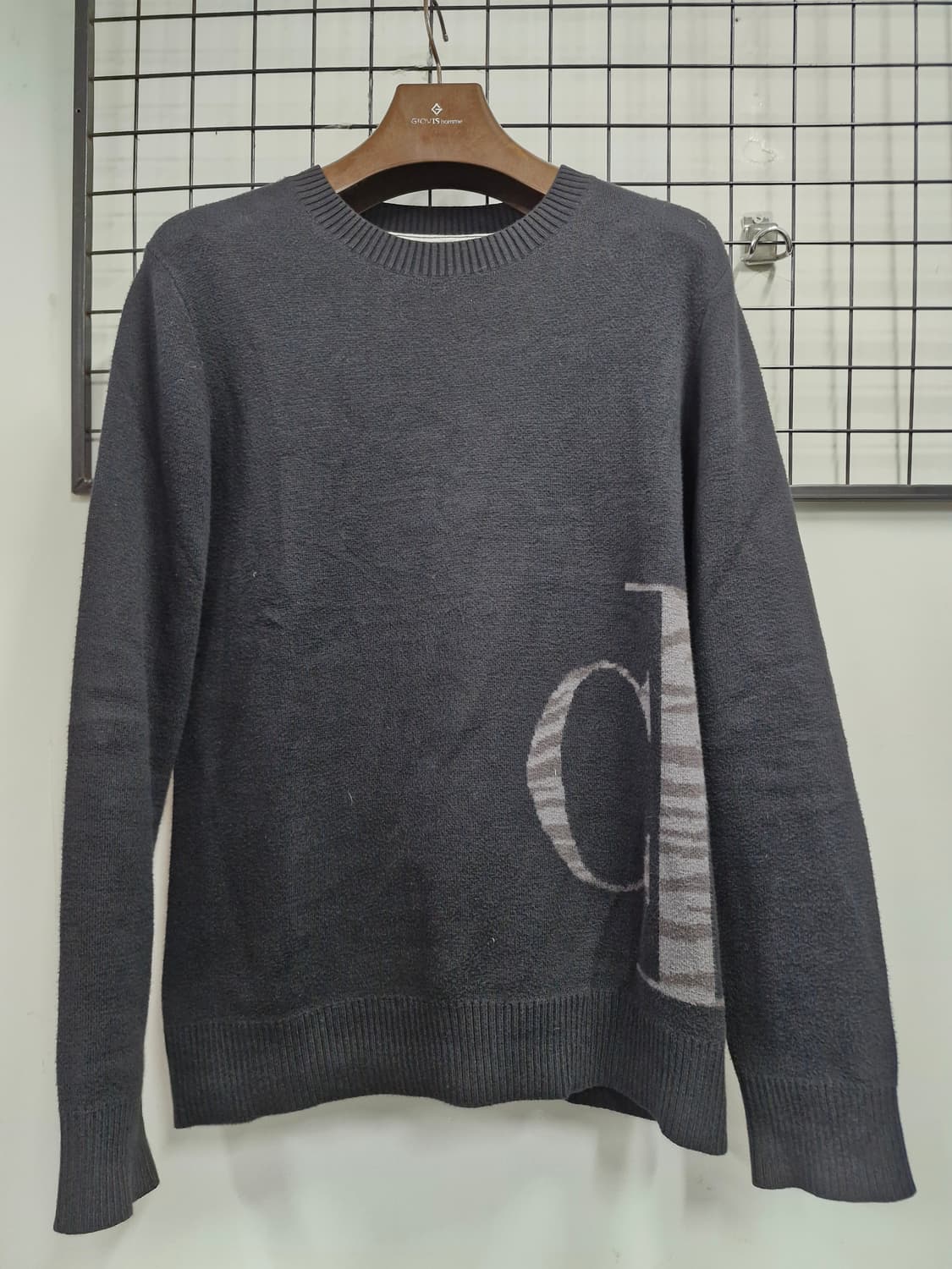 95M 캘빈클라인진 CK 로고 블랙 니트. 상품이미지1