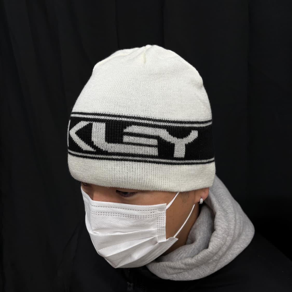 오클리(Oakley) 빈티지 빅로고 리버시블 비니 상품이미지3