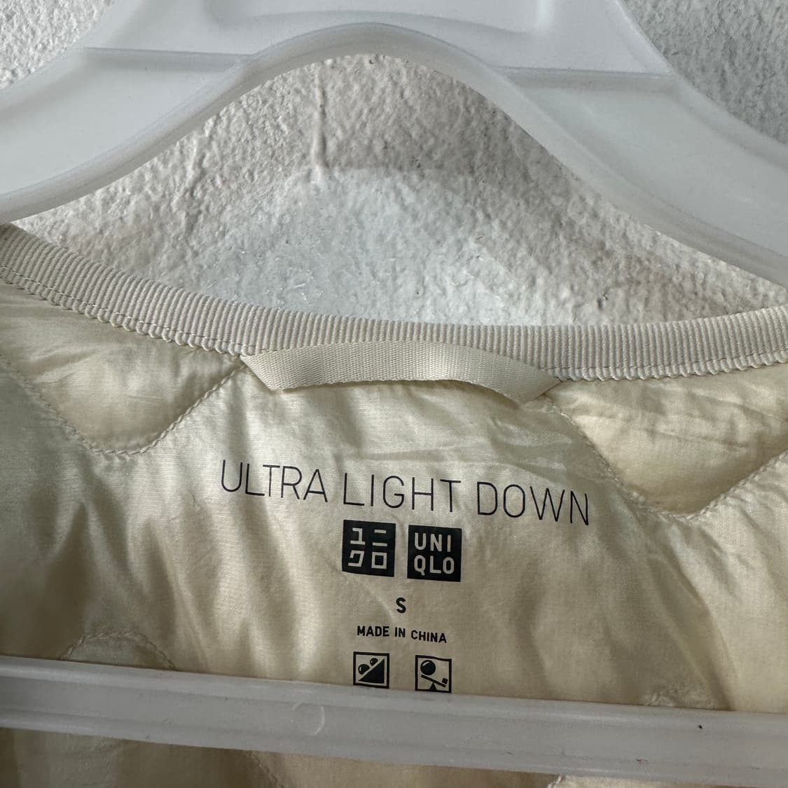 유니클로 울트라라이트다운 퀼팅경량패딩 여성S-M 상품이미지3