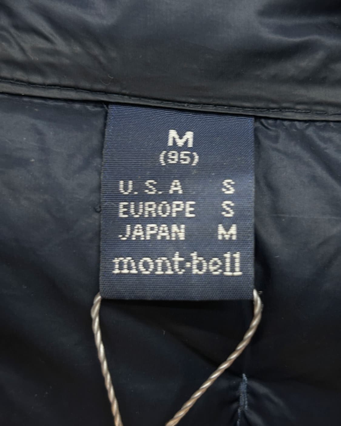 몽벨 라이트 웨이트 구스다운 경량패딩 자켓 네이비 상품이미지7