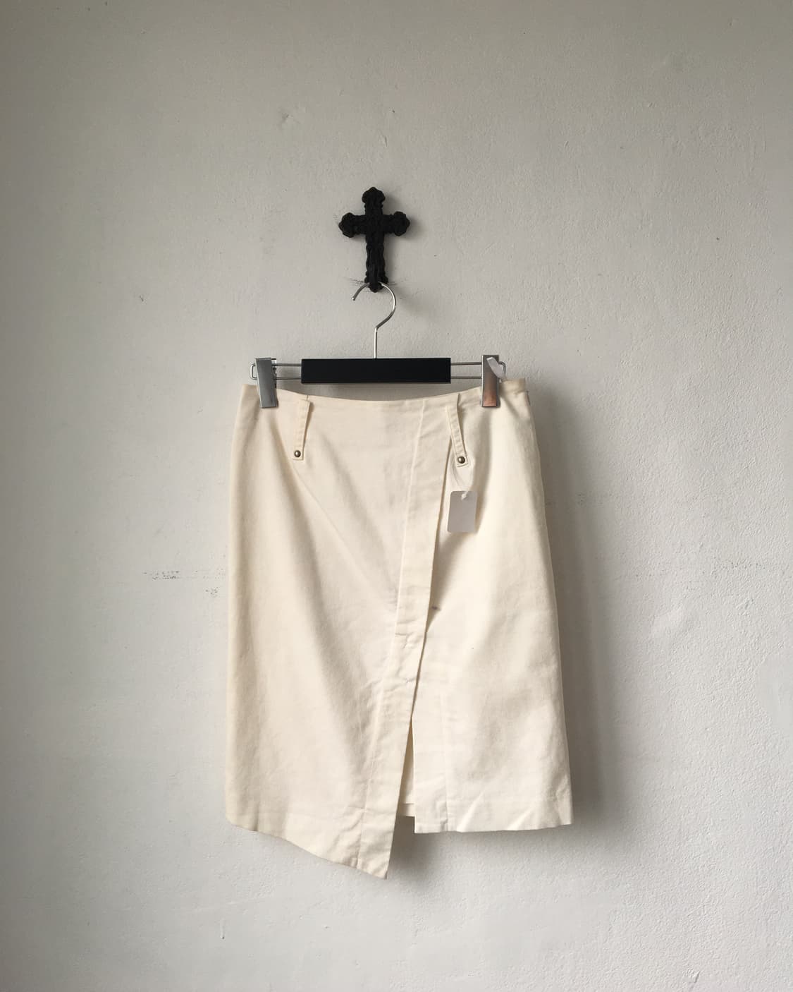Unbalanced midi skirt 상품이미지1