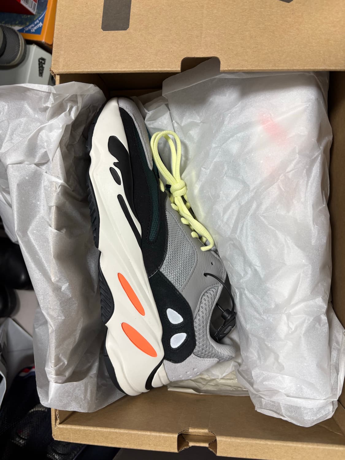 아디다스 이지 부스트 700 웨이브 러너  og 2017/2019 (새상 상품이미지1