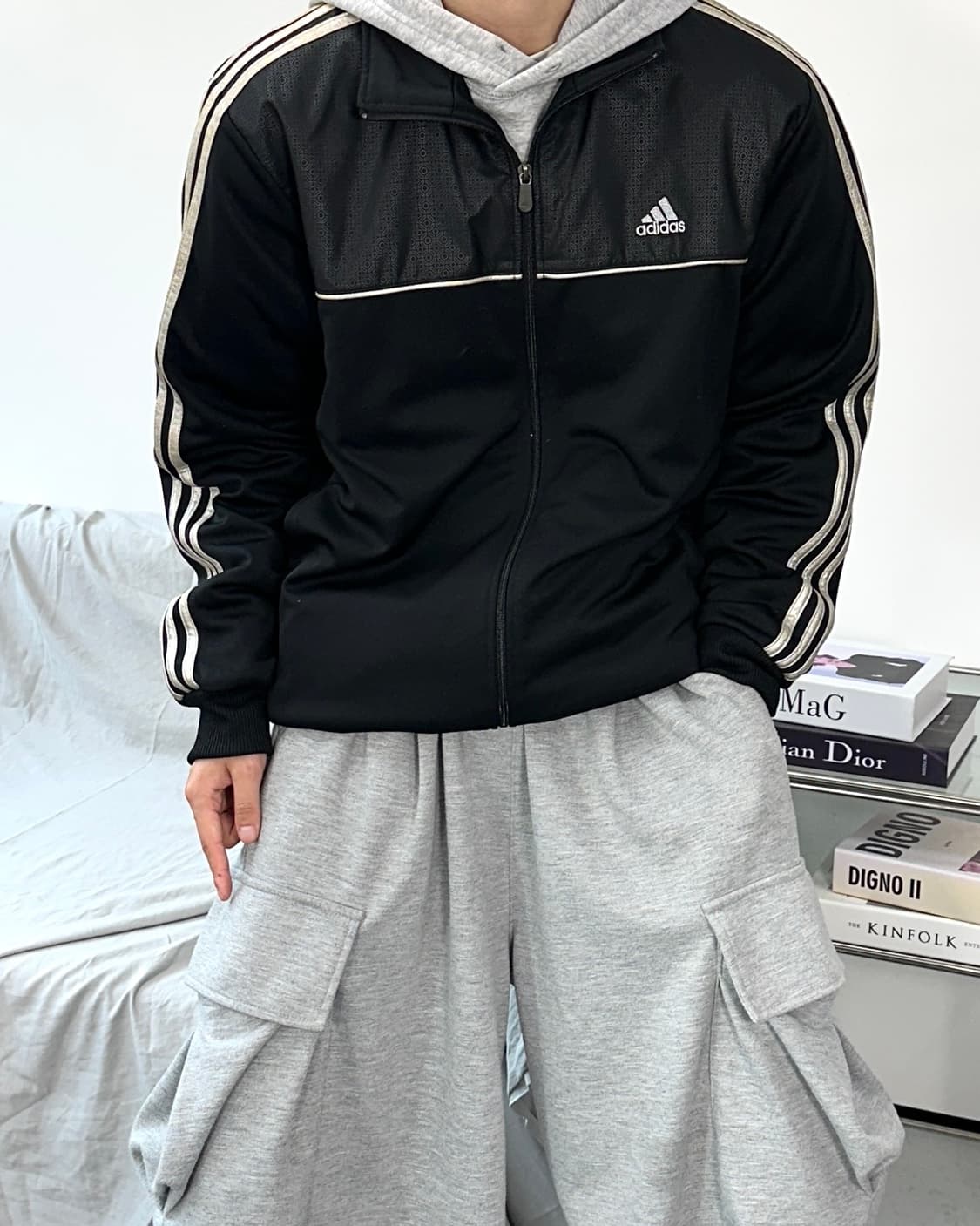 아디다스 블랙 골드 트랙탑 져지 XL 상품이미지2