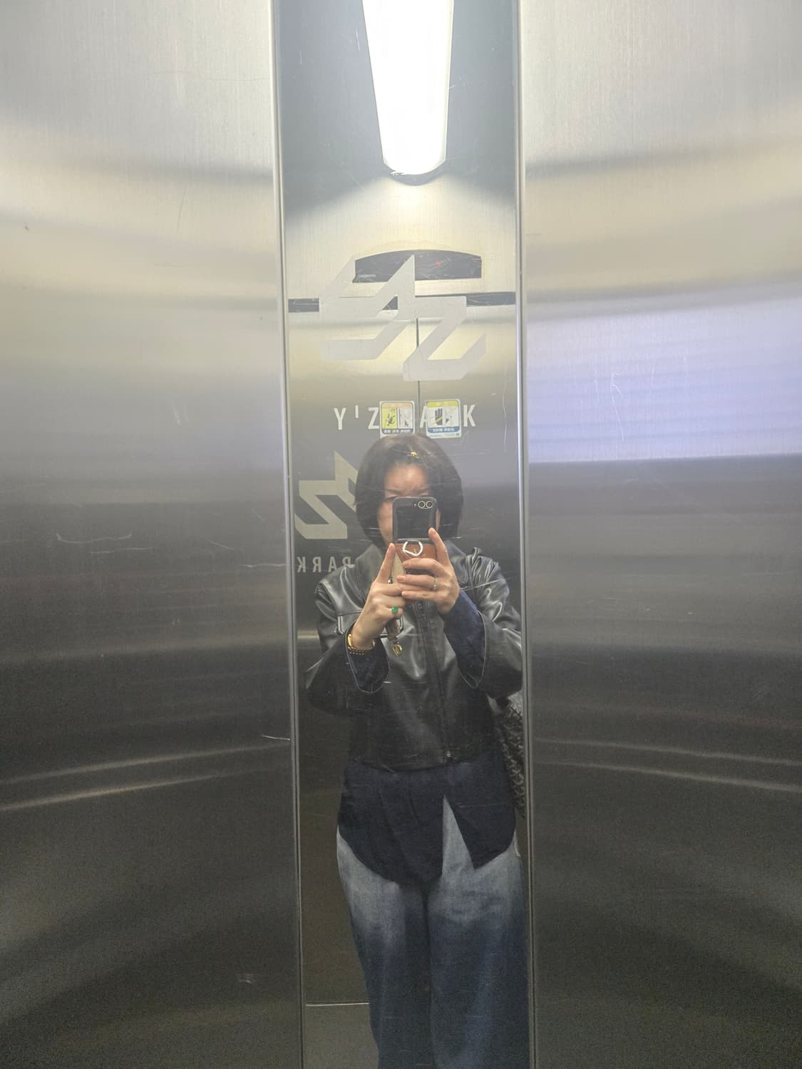 온앤온 블랙 레더 크롭 자켓 상품이미지2