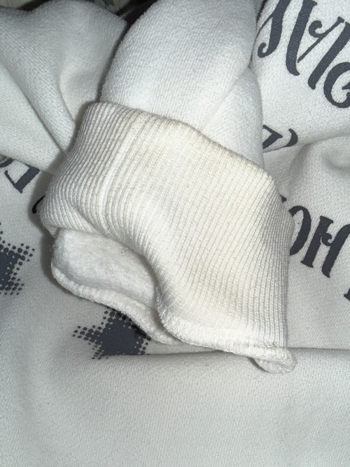 러브이즈트루 퍼 후드집업 화이트 상품이미지5