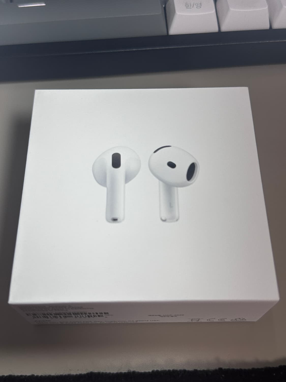 에어팟 4세대 (노캔X) 미개봉 상품이미지1