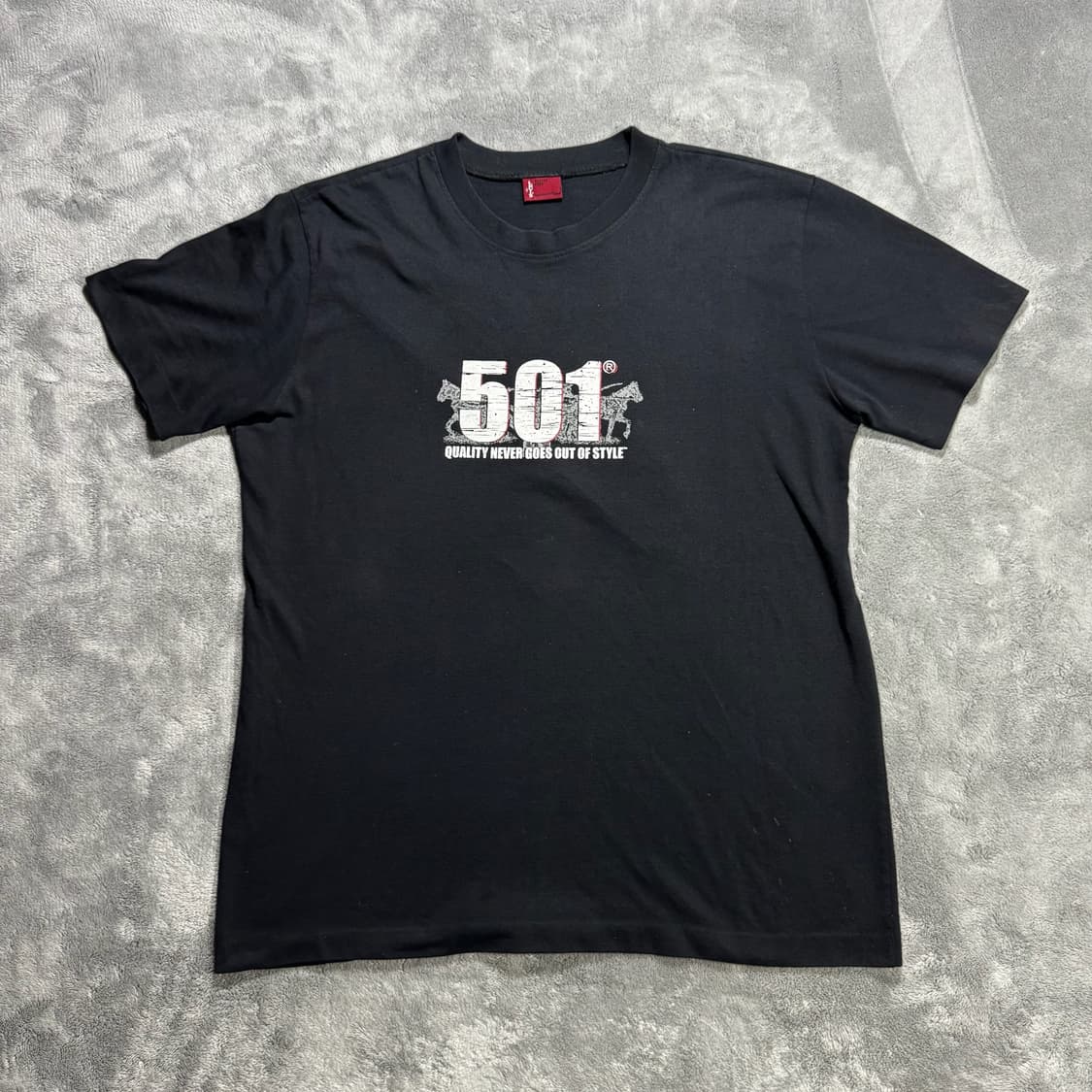 리바이스 501 프린팅 블랙 반팔 상품이미지1