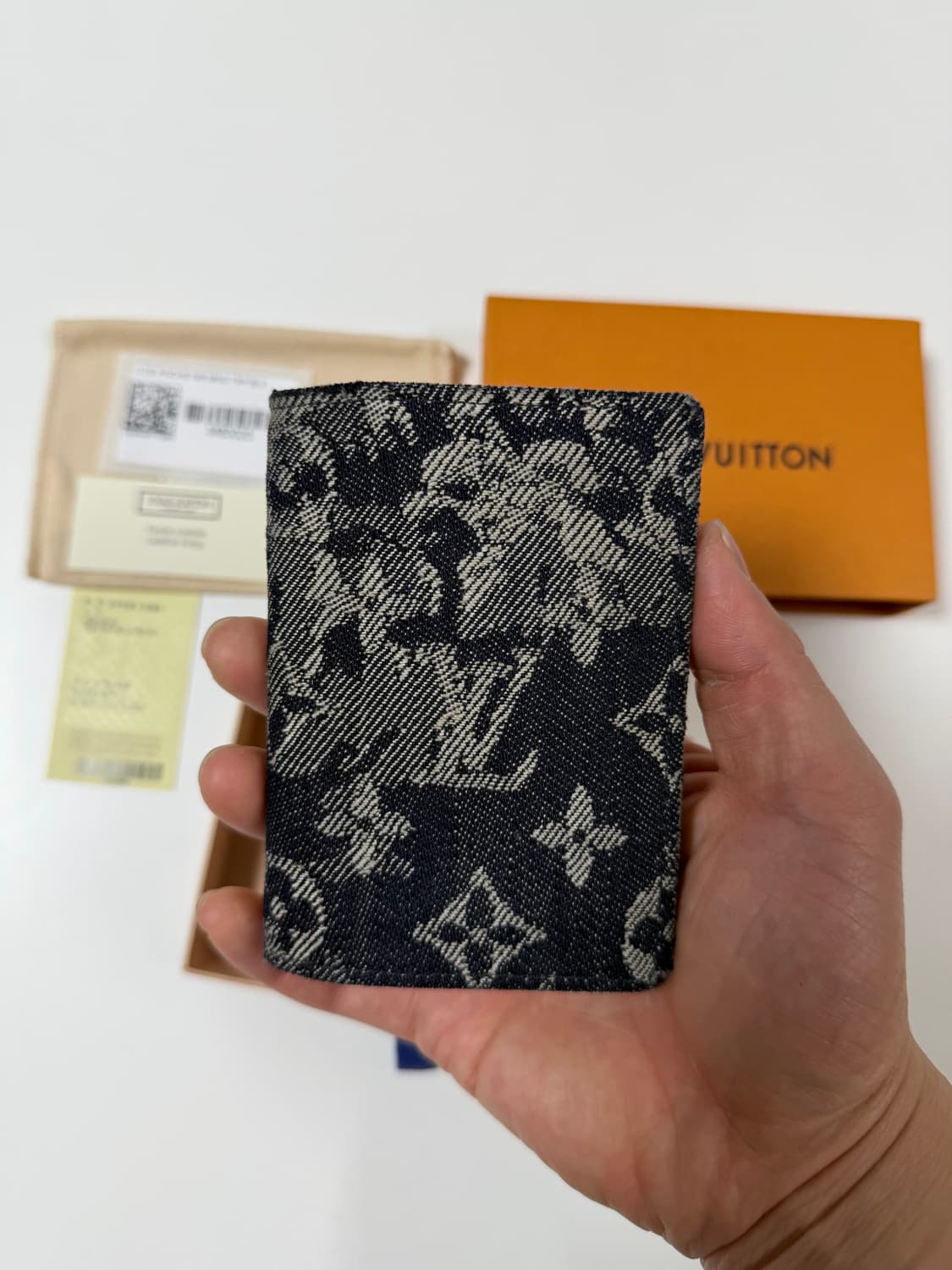 루이비통 태피스트리 오거나이저 카드지갑 상품이미지2