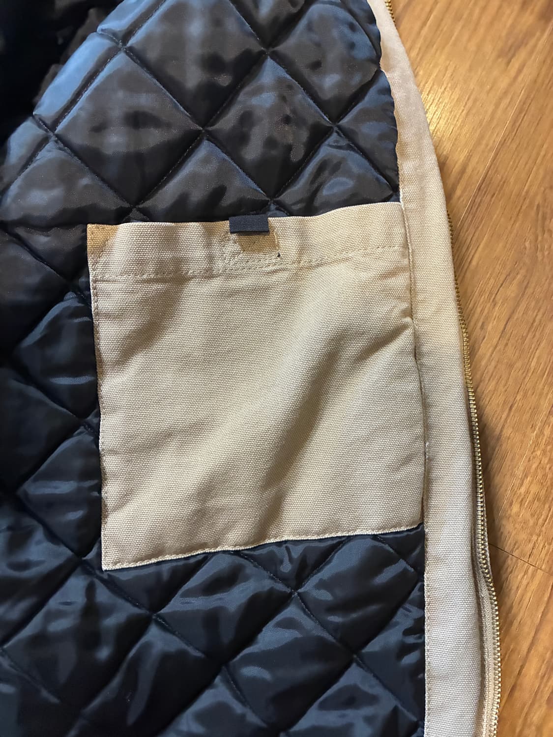 칼하트 윕 OG 디트로이트 자켓 피넛 XXL 사이즈 판매합니다  상품이미지4