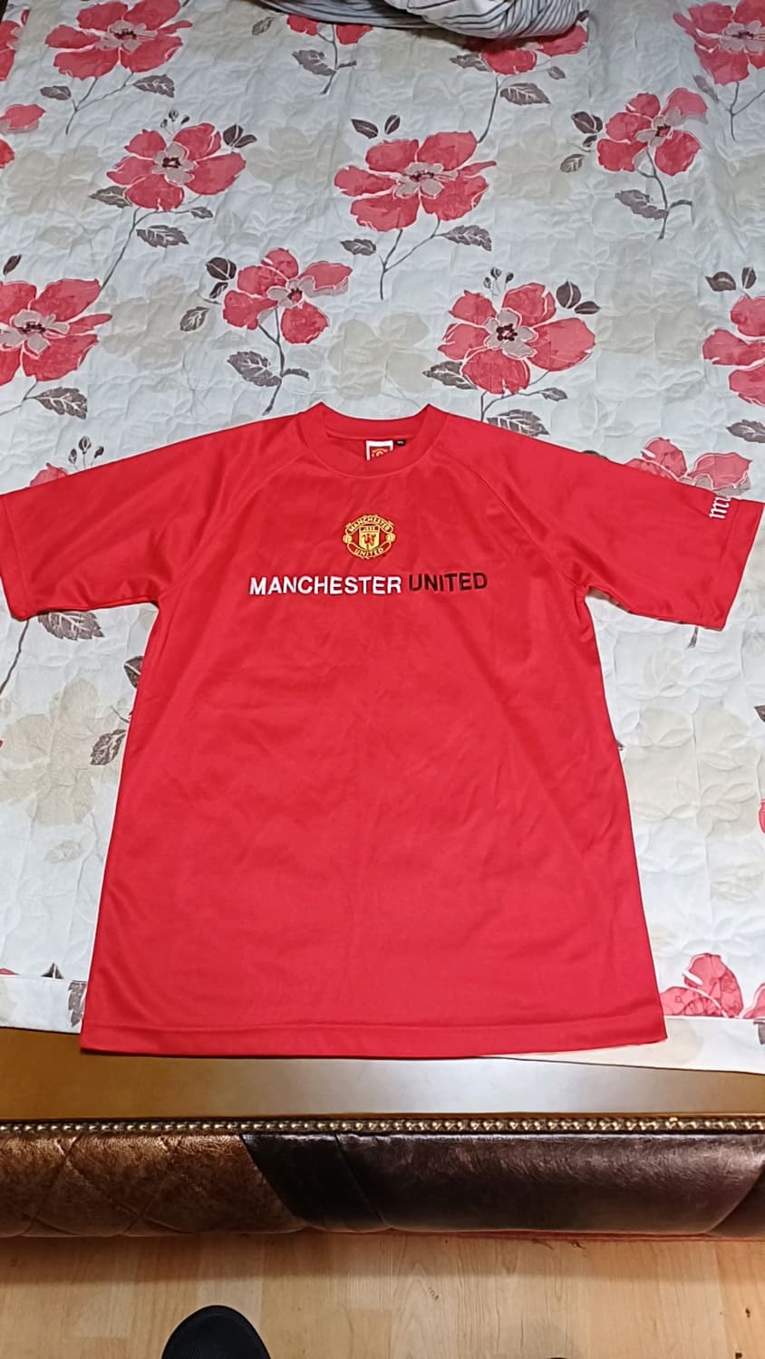 맨체스터 반팔 실측100 가슴52 기장71 상품이미지1