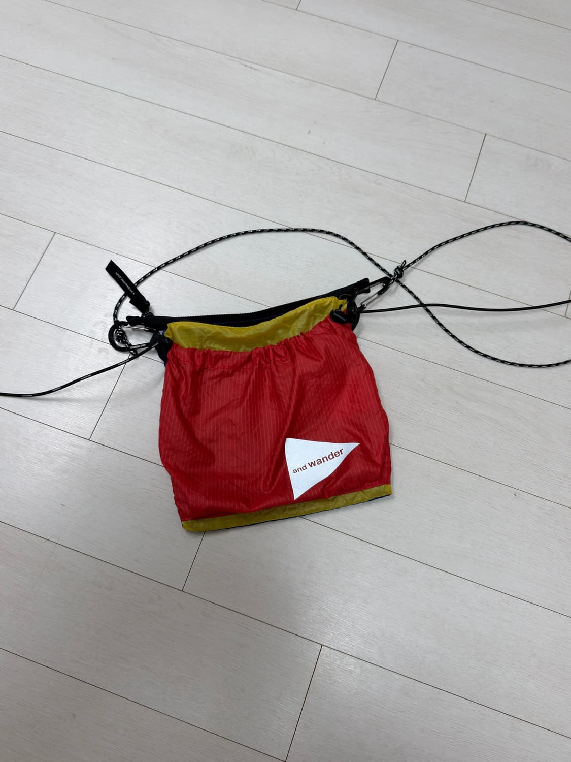 앤드원더 크로스 백 상품이미지1