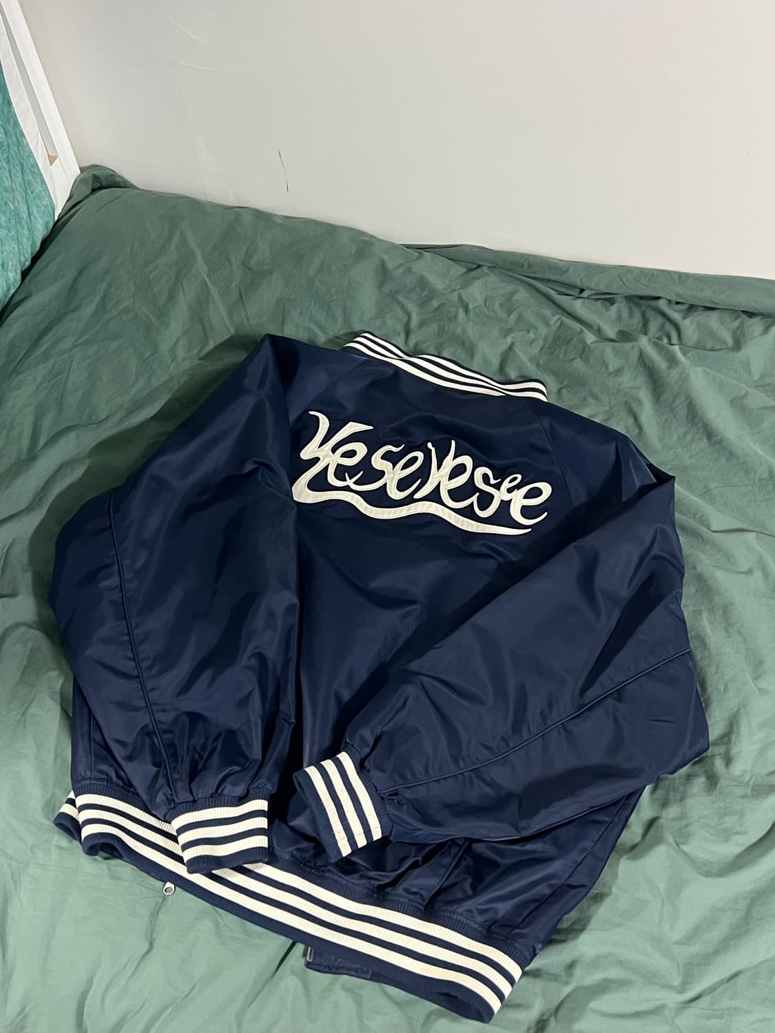 예스아이씨 하이넥 스타디움 자켓 네이비 상품이미지3