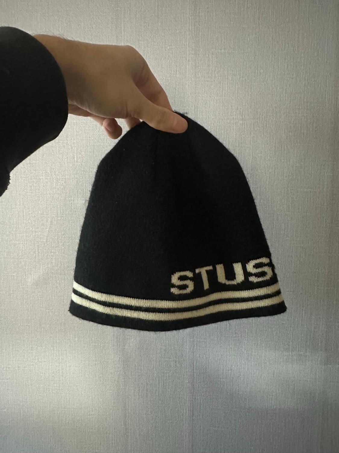 스투시 자카드 스트라이프 스컬캡 비니 블랙 상품이미지2