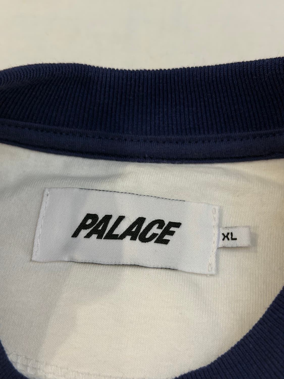 팔라스 19FW 투르 드 포스 크루넥 맨투맨 화이트 상품이미지6