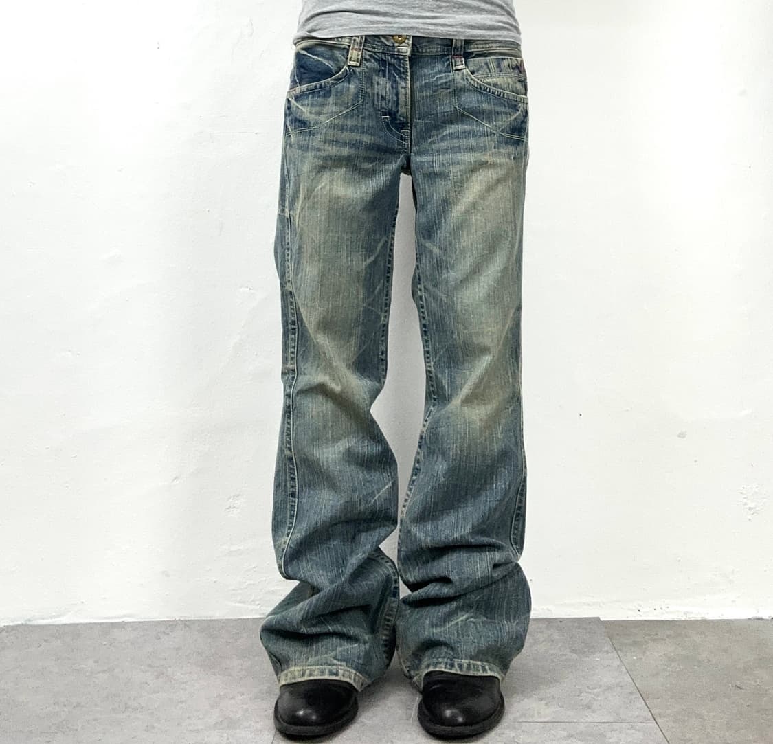 Sand-Washed Flare Jeans 상품이미지1