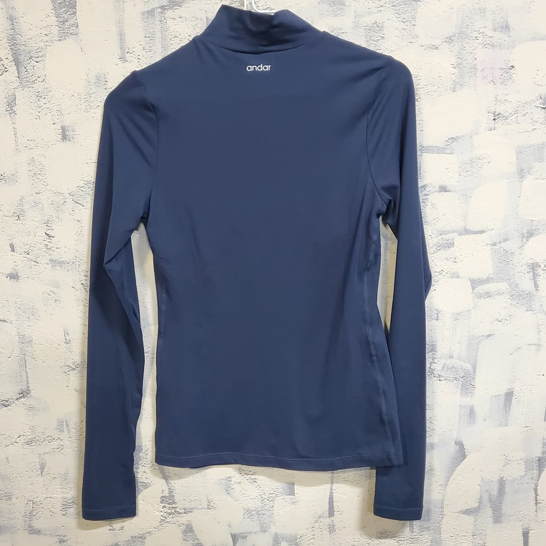 안다르 기능성 네이비색 긴팔 목폴라 티셔츠  상품이미지2