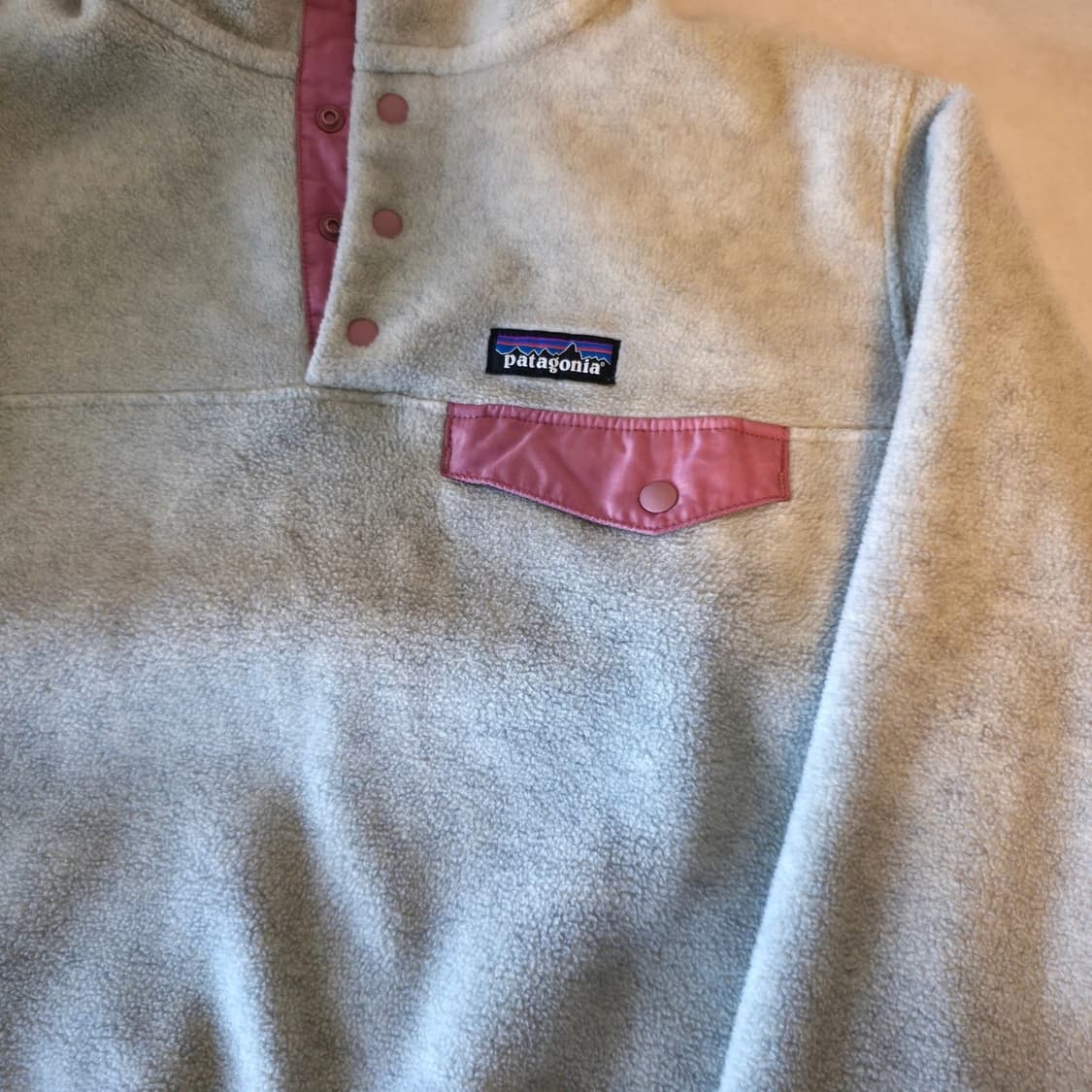 10s 파타고니아 신칠라 스냅-T 오프화이트 핑크 상품이미지3
