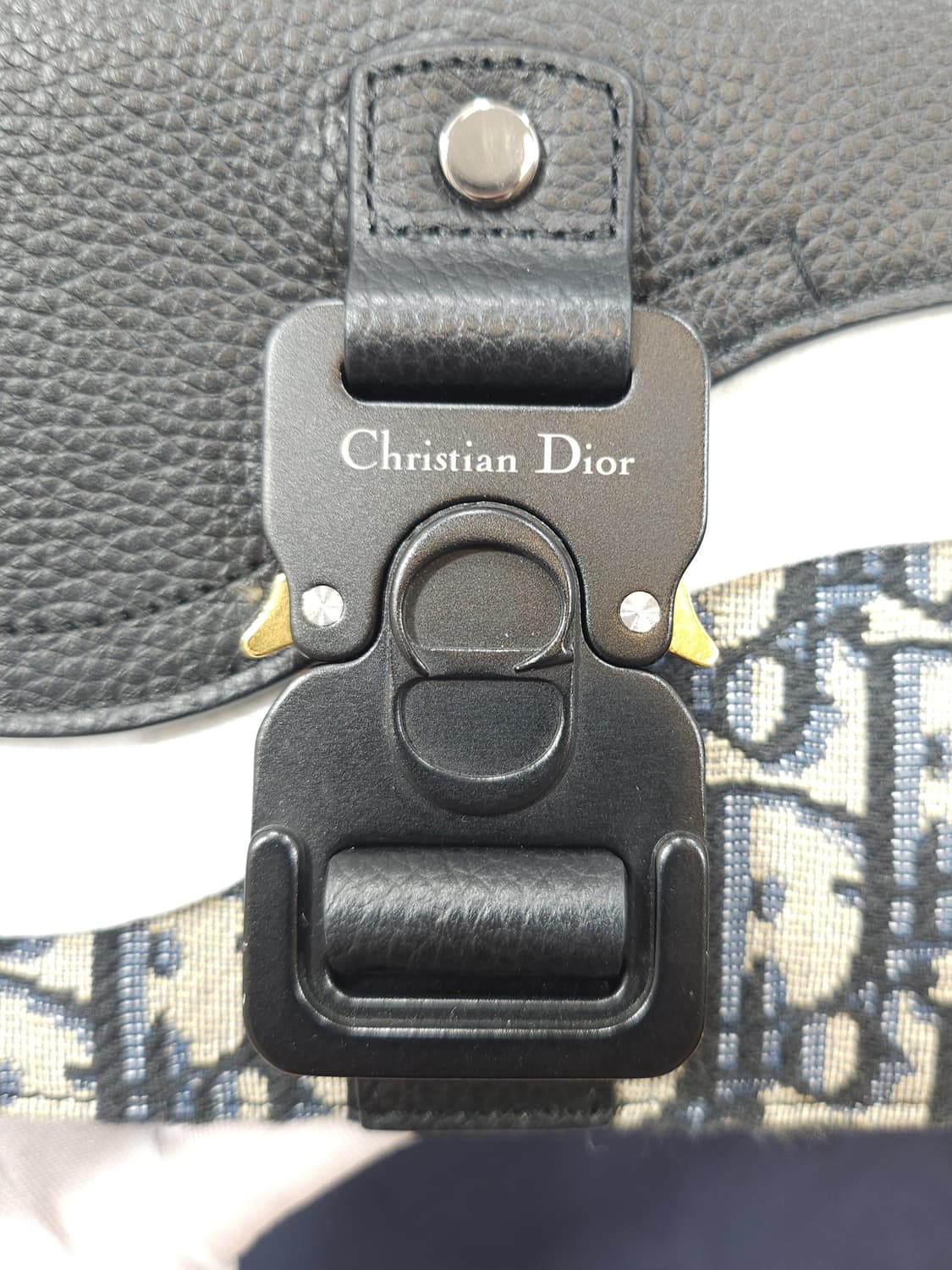 디올 오블리크 미니 새들 플랩 메신저백 상품이미지4