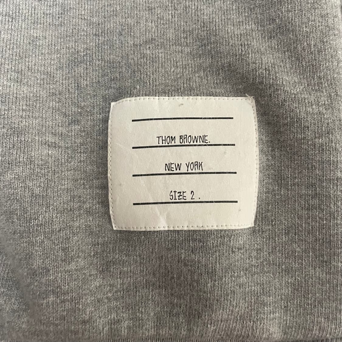 톰브라운 백 삼선 맨투맨 2사이즈 상품이미지2