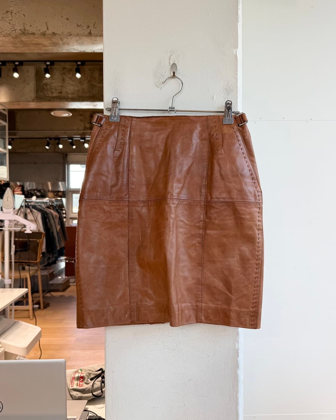 잔프랑코 페레 브라운 레더 미니스커트  상품이미지2