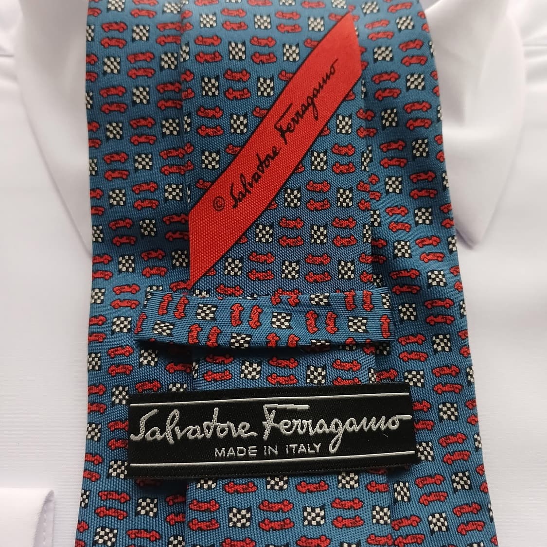 페라가모 실크 블루 체커보드 패턴 넥타이 9.9cm B등급 A18525
 상품이미지5
