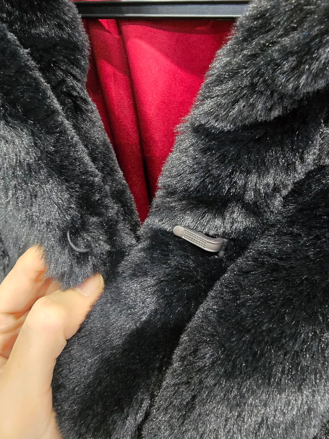 L'ECCOVE Helsinki 블랙 퍼 자켓 상품이미지5