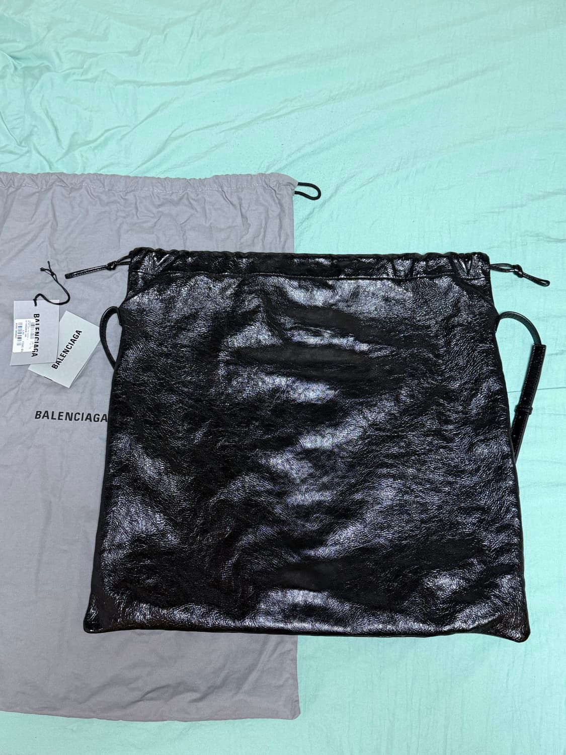 발렌시아가 가죽 크로스백 숄더백 블랙 팝니다 상품이미지4