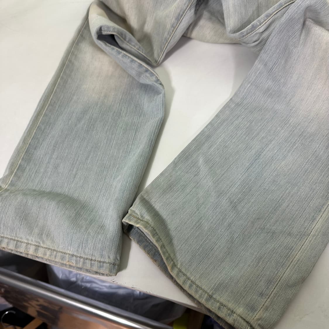 M 31 리바이스501 레귤러핏 녹워싱 버튼플라이 데님팬츠 상품이미지4