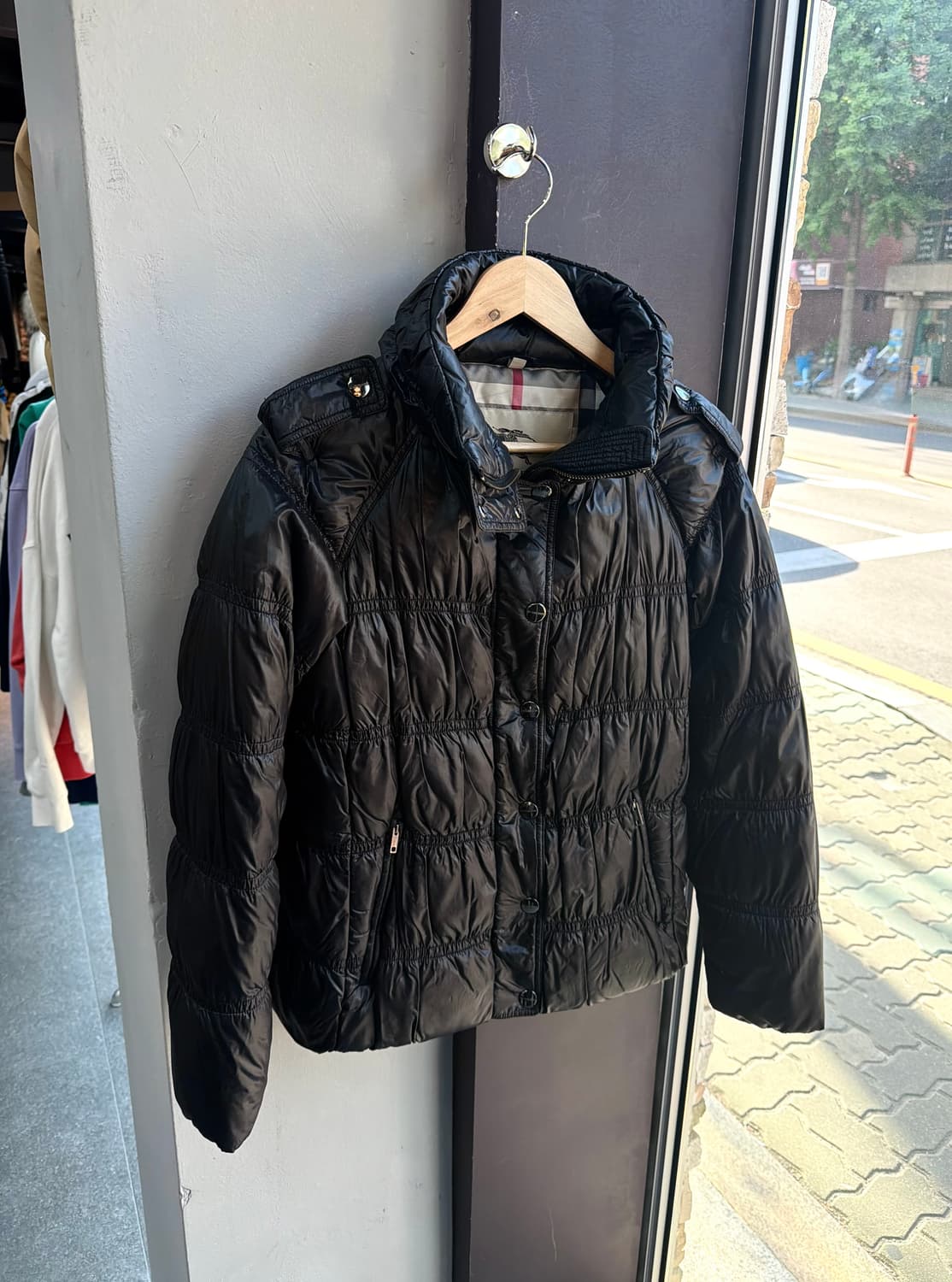 S/ 버버리 셔링 견장 구스다운 패딩점퍼 상품이미지2