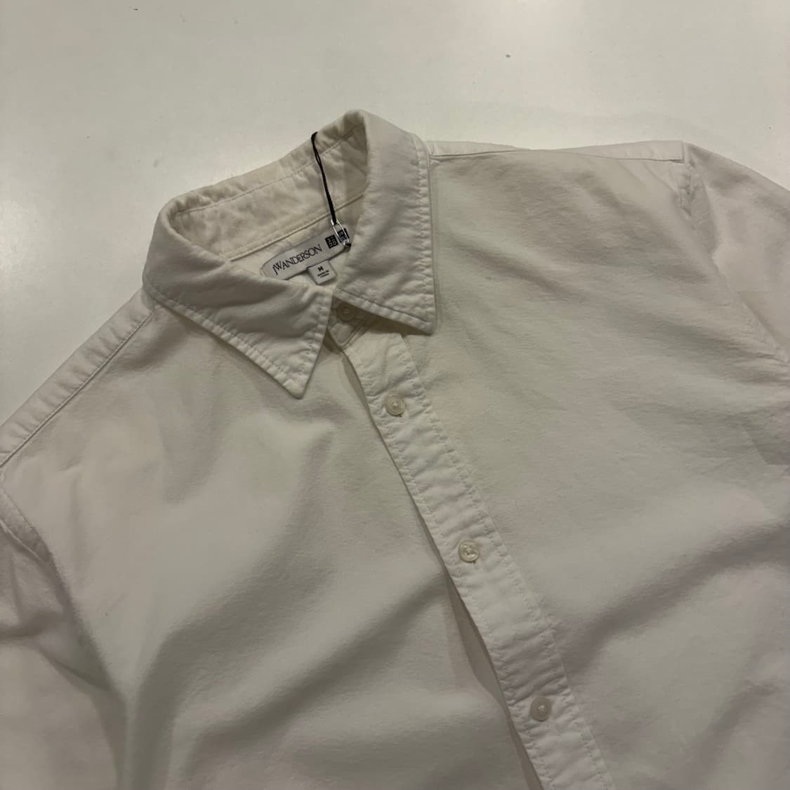 [M] 유니클로 x JW 앤더슨 화이트 셔츠 C143 상품이미지3