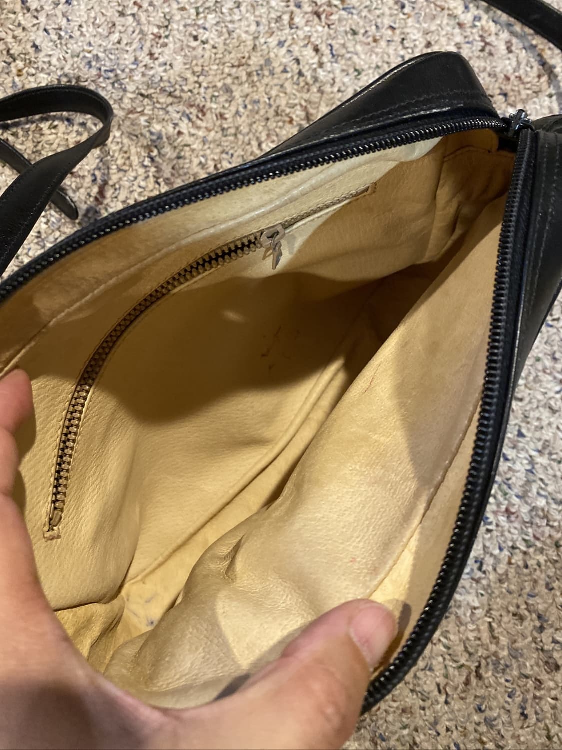 80s 구찌 빈티지 GG 오벌 로고 숄더백 블랙 상품이미지4