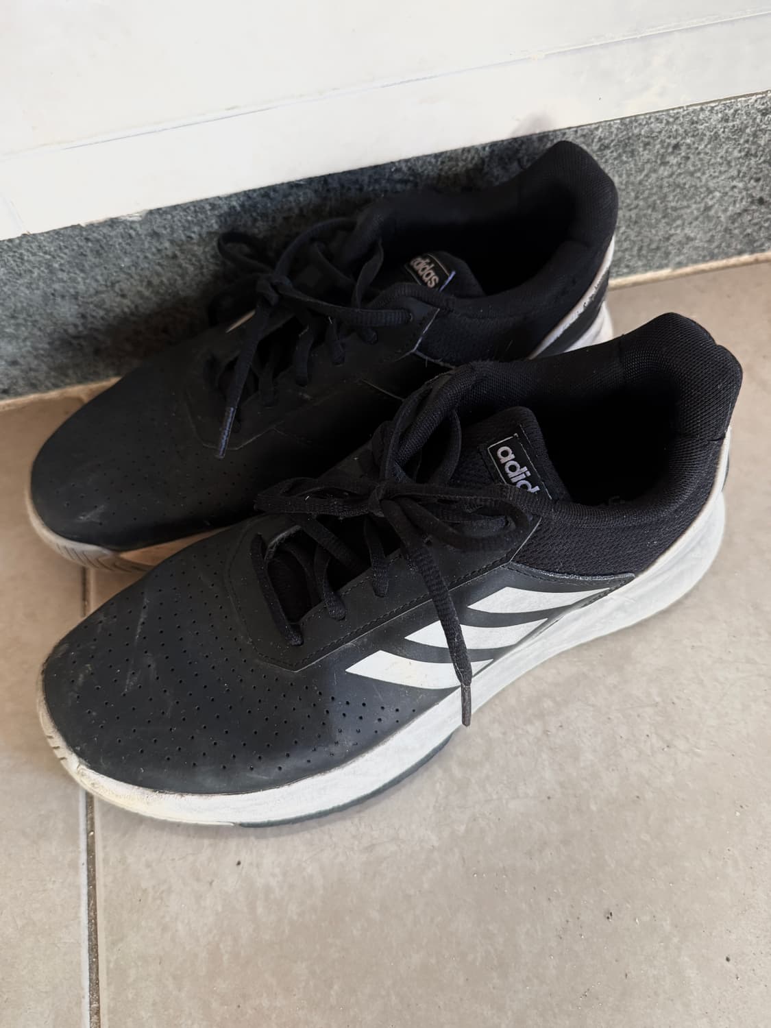아디다스 런닝화 250 상품이미지1