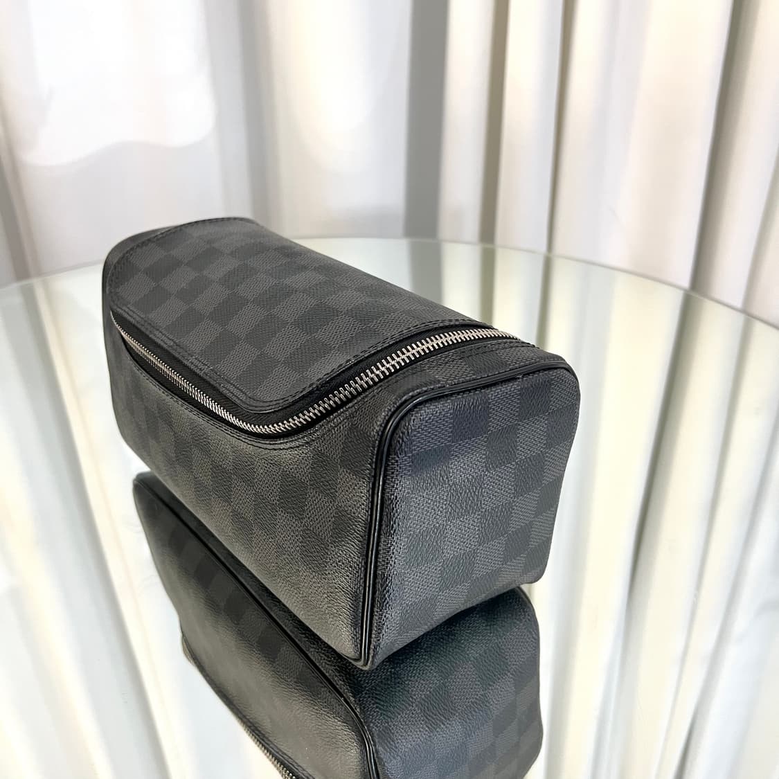 루이비통 다미에 토일레트리 돕키트 파우치 상품이미지3