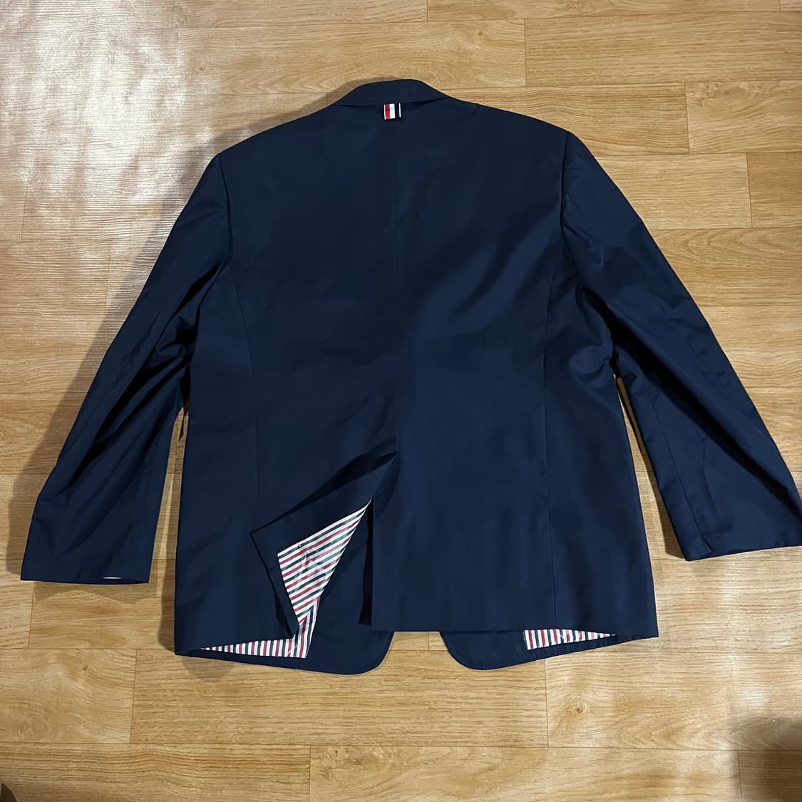 [110] 톰브라운 24ss 금장자켓 상품이미지8