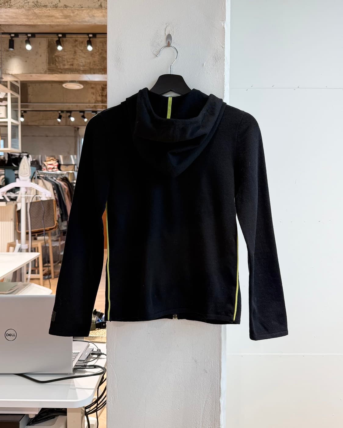 샤넬 스포츠 블랙 후드 집업 상품이미지7