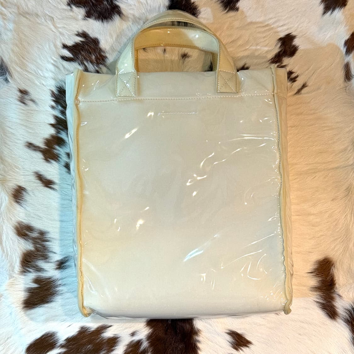 마르지엘라 MM6 pvc 스펀지 토트백 판매합니다. 상품이미지2