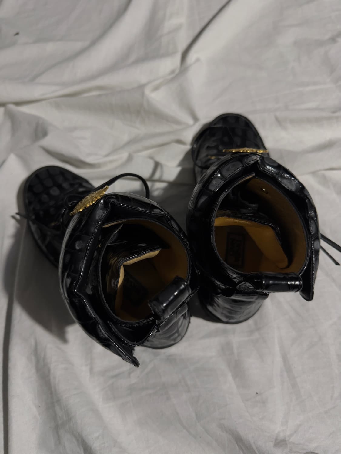 00s 베르사체 메두사 헤드 크로코 레더 하이탑 스니커즈 상품이미지4