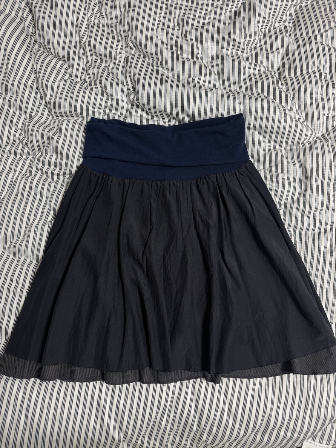 코이세이오 더블 셔링 스커트 네이비 2사이즈 상품이미지2