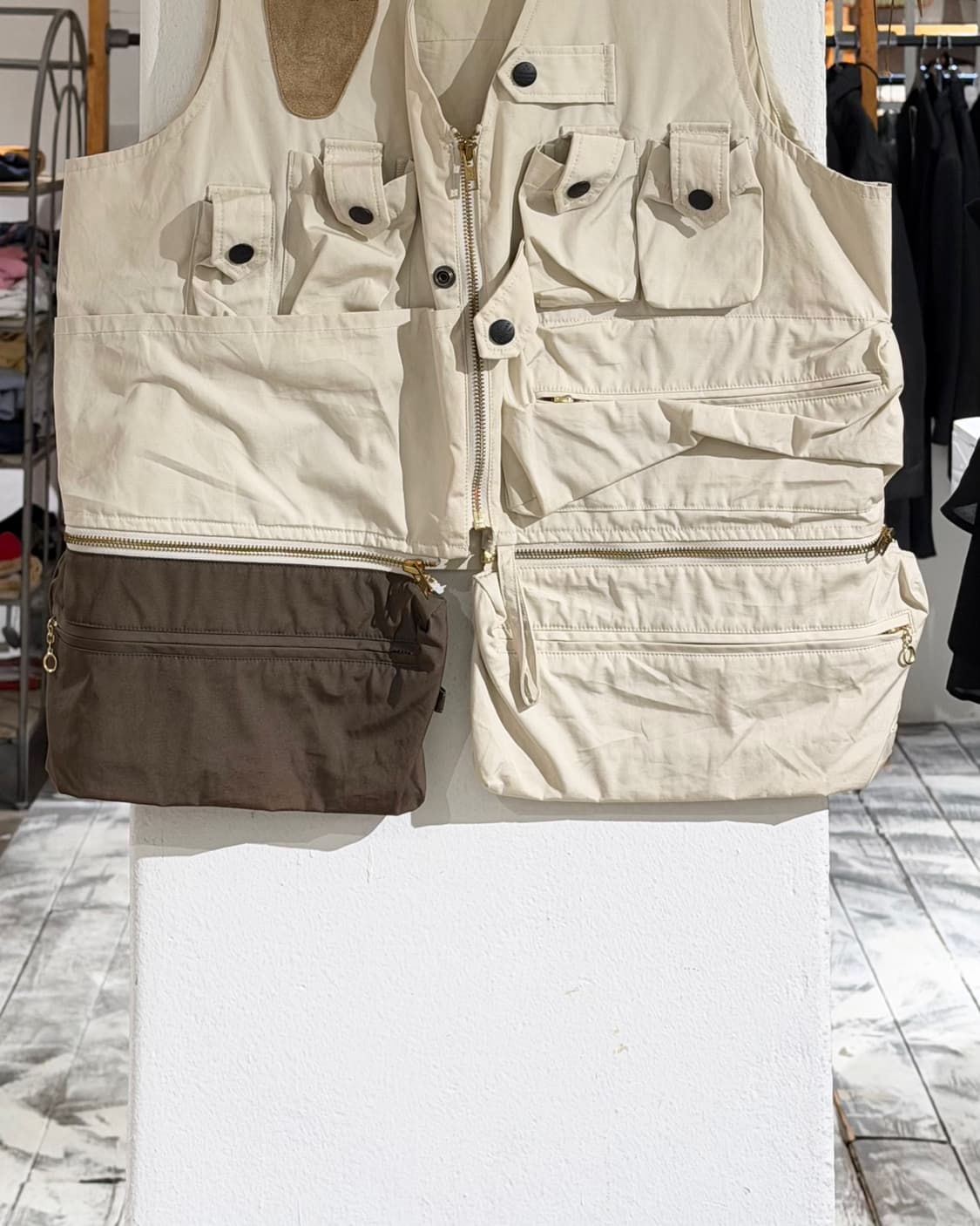 마운틴 리서치 라이트베이지 멀티포켓 피싱 베스트 상품이미지5