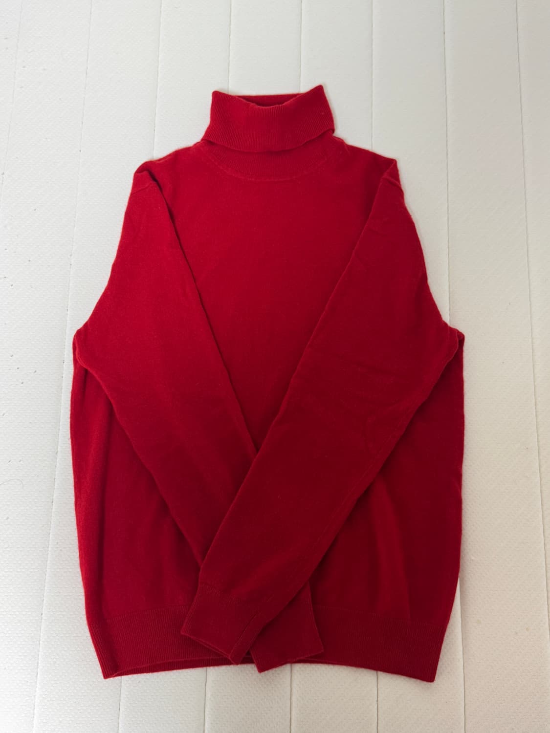 유니클로 캐시미어 100% 터틀넥 상품이미지1