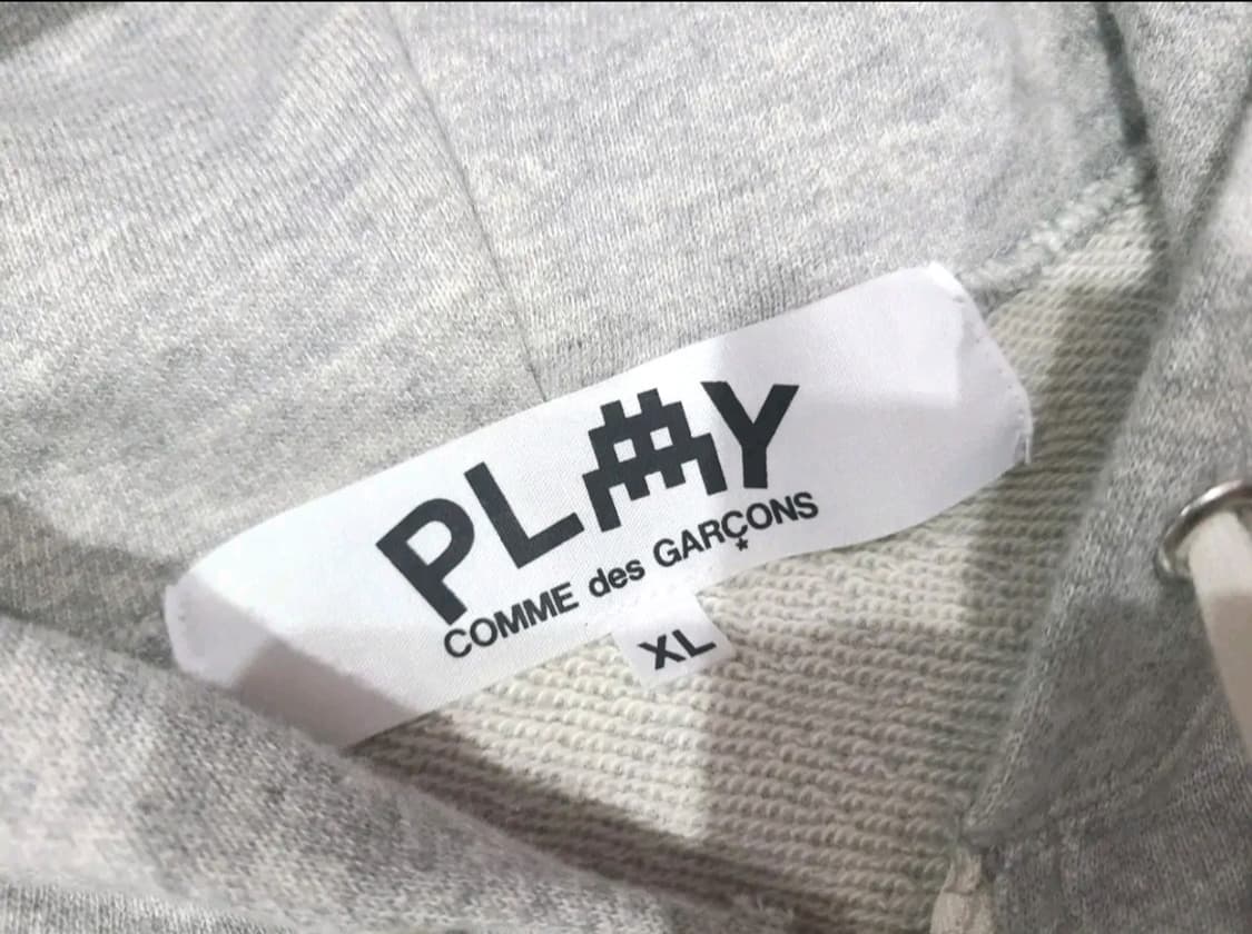 꼼데가르송 플레이 X 인베이더 후드 짚업 상품이미지3