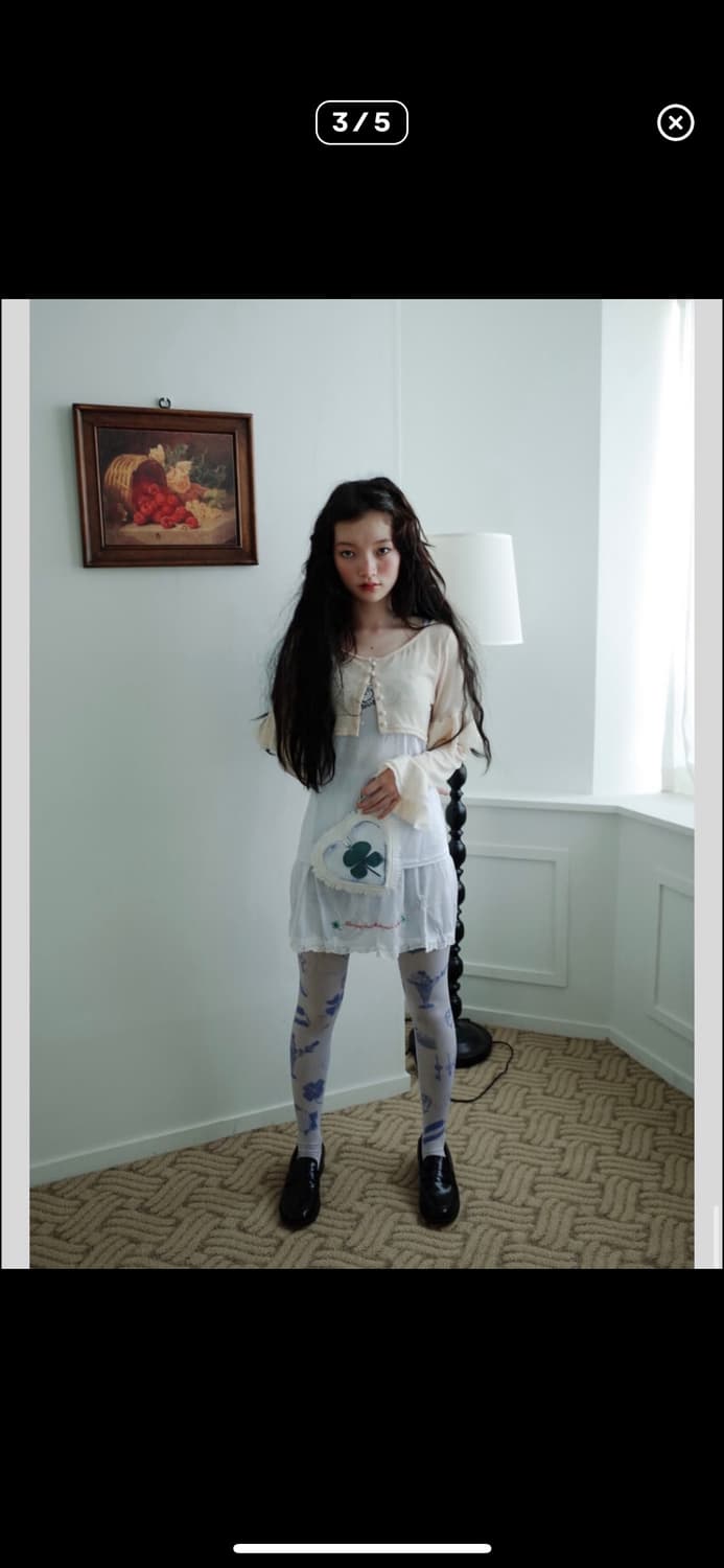 Cross stitch slip skirt 화이트 상품이미지3