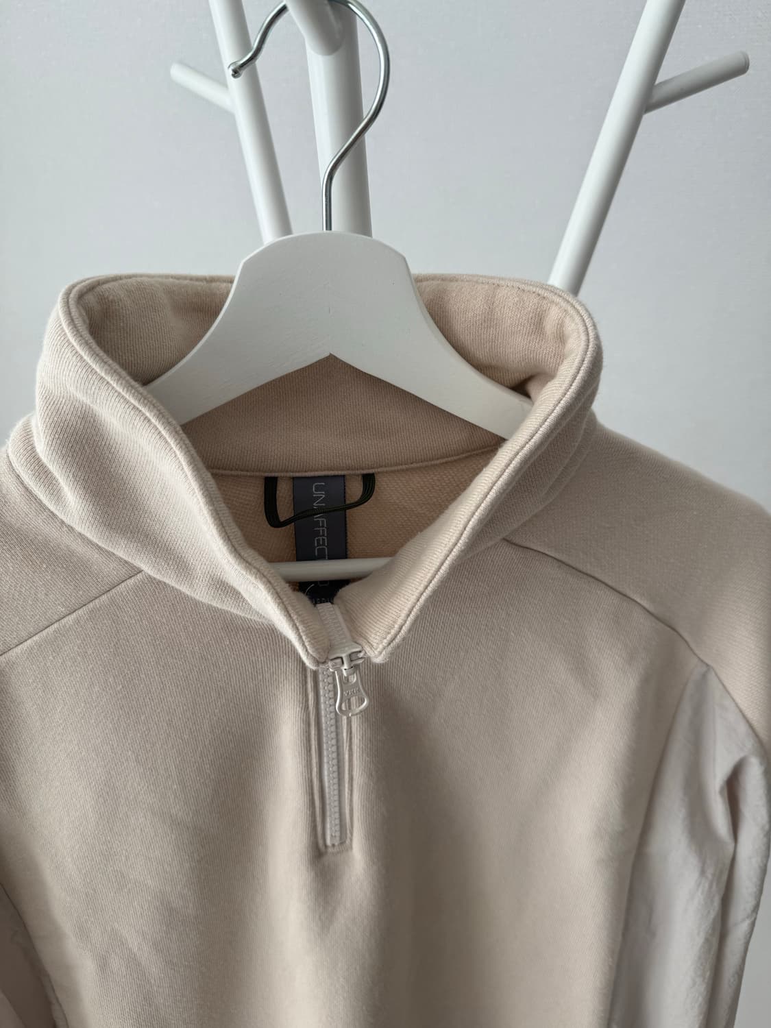 언어펙티드 하프집업 스웻셔츠 (M) 상품이미지3