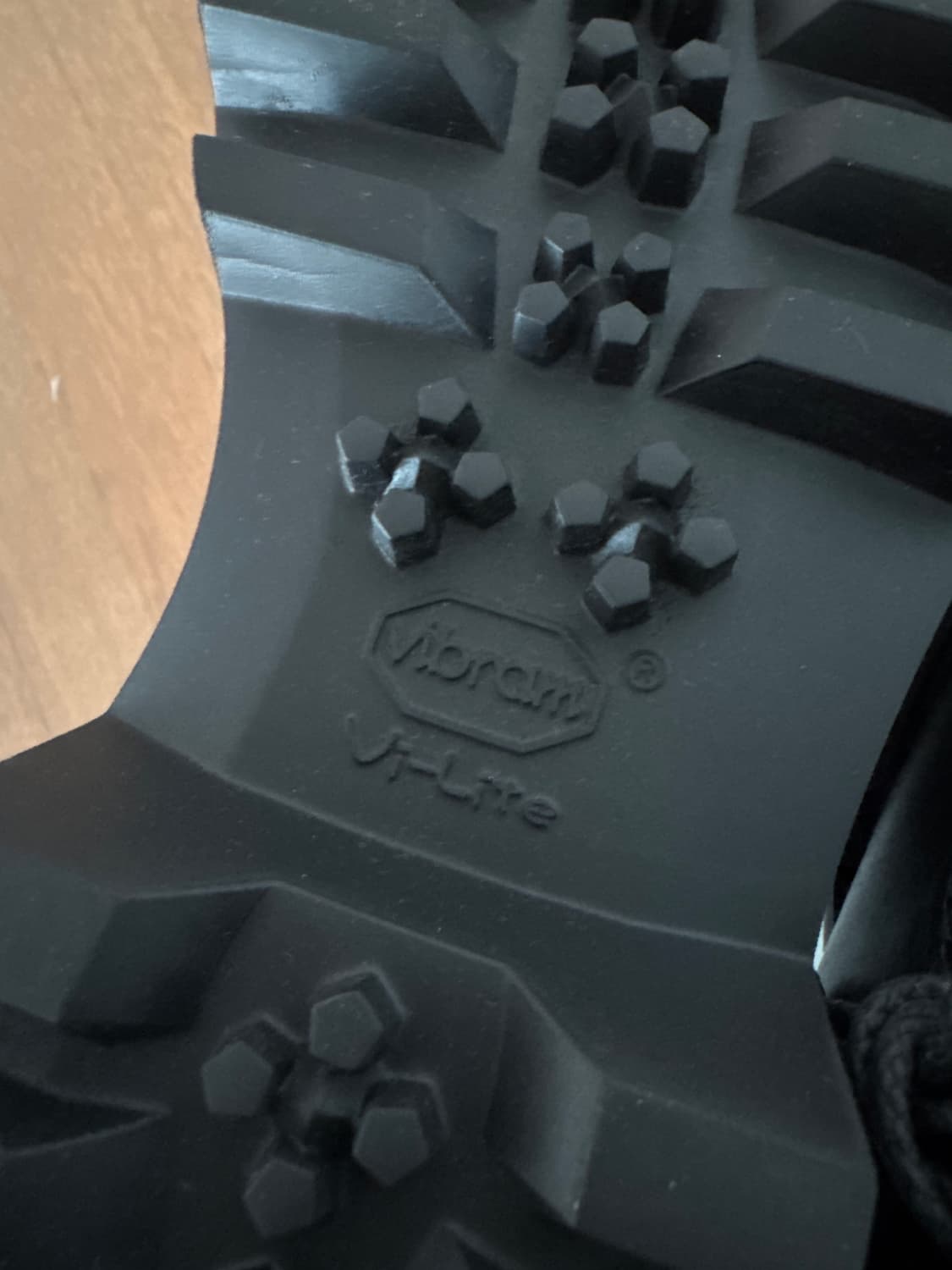 [새제품] 풋더코쳐 티롤리안 슈즈 265사이즈 8.5 상품이미지3