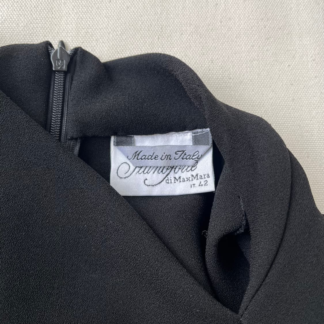 막스마라 블랙 미니멀 원피스 상품이미지4