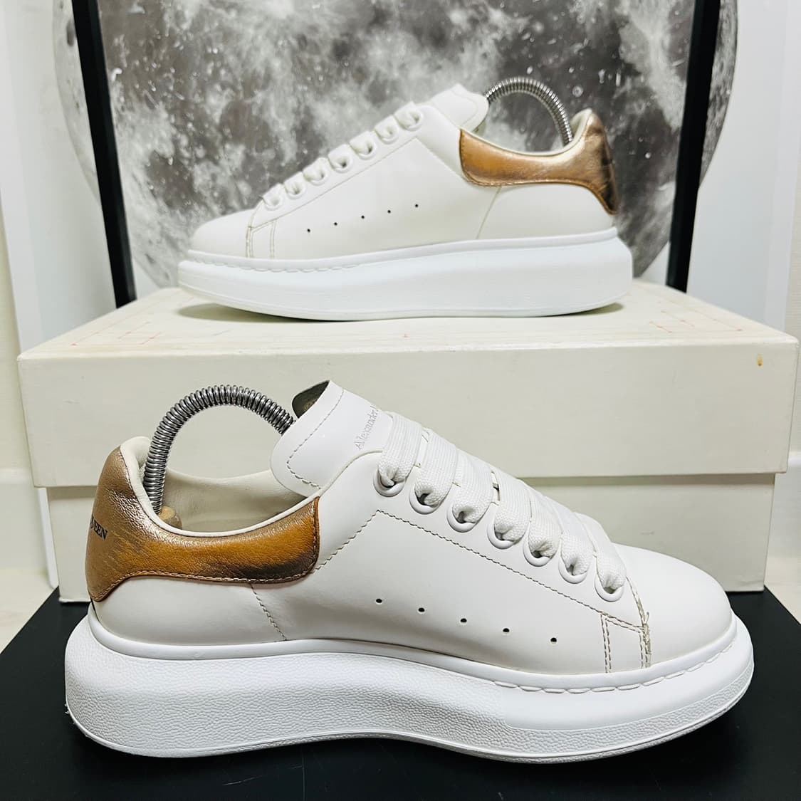 정품 37.5) 알렉산더 맥퀸 로즈골드 오버솔 스니커즈 235~240 상품이미지2