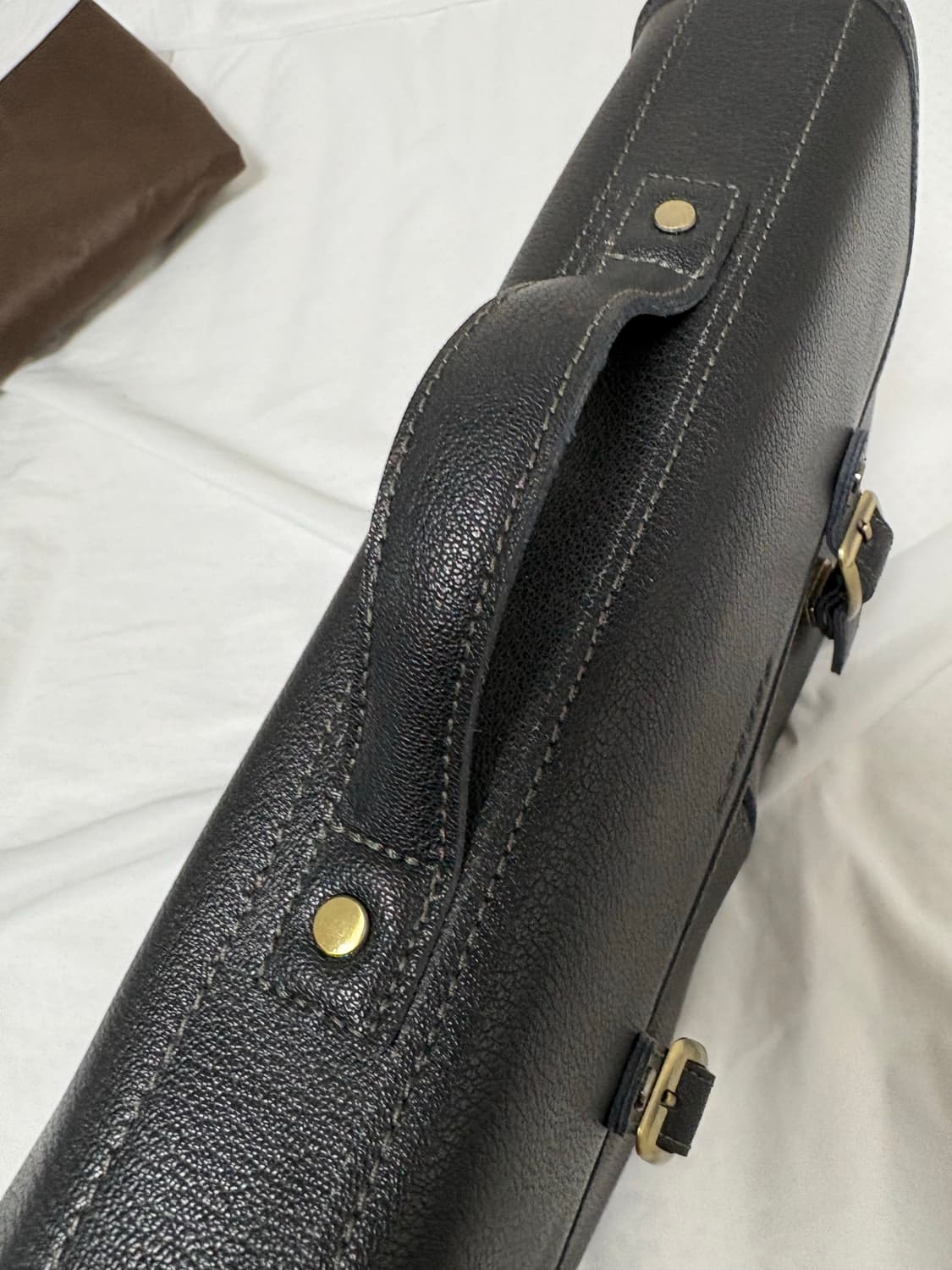 로터프 사첼백 블랙 금장 상품이미지4